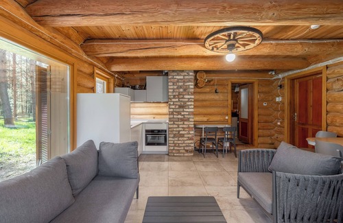 Bernati House | Roze Guest Houses Sklandas