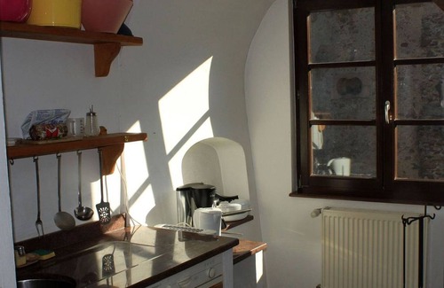 Ammerschwihr House | RtB-Facing south, foot of the Vosges, heart of the vineyards, comfortable, quiet