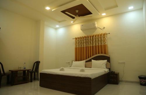 Satara Hotel | Rudraksh Nagthane