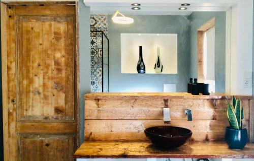 Stadhuis Apartment | Ruime studio 'In de drie koningen' in hartje Middelburg