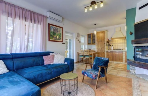 Vratarusa House | Rukavina by Interhome