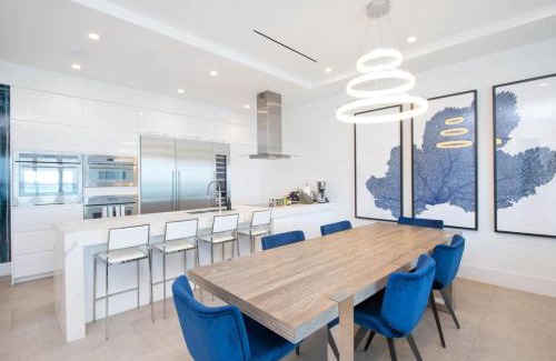 Rum Point Apartment | Rum Point Resort 406