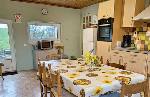 Bais Cottage | Rural cottage with billiards, ping-pong and fishing