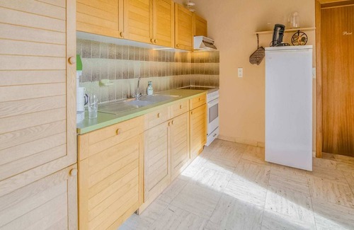 Roy House | Rural holiday home in Roy with panoramic views