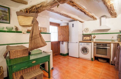 La Cuevarruz Cottage | Rural House El Rincón de los Frailes with Jacuzzi and Sauna