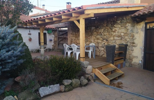 Almenara de Tormes Cottage | Rural house with private garden