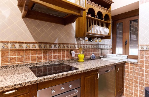 Martos House | Rural House 'La Acacia' with Private Pool, Wi-Fi and Air Conditioning