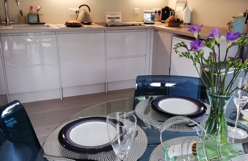 Charminster House | Rural Idyllic Bolthole for 2 on the Bank of the River Cerne With Large Garden.