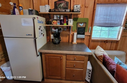 Edwards Cabin | Rus-tic: appropriate to the country, River Rat Cabin