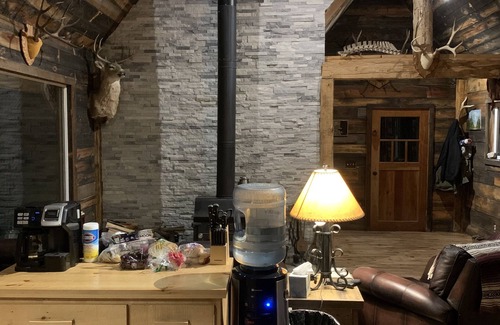 Dubois Cabin | Rustic cabin high in the mountains close to Yellowstone, Tetons and Jackson Hole