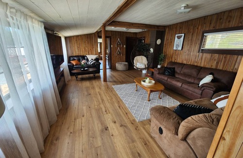 Mineral Cabin | Rustic cabin w/hot tub and sauna on the lake with Mountain view