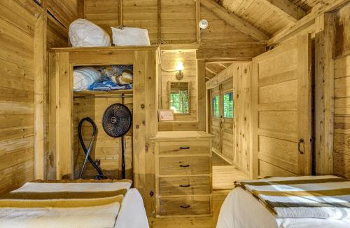 Holderness House | Rustic Cabin with Squam Lake Access and Fireplace!
