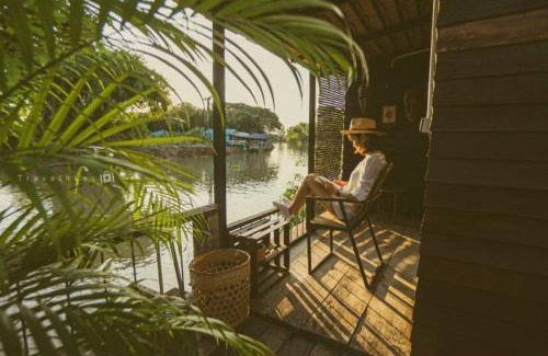 Doem Bang Ski Chalet | Rustic Charm Suphan