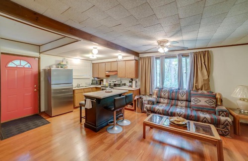 Palo House | Rustic Cottage with Fire Pit and Private Yard!