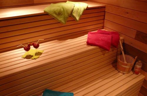 Walk House | Rustic Farmhouse with Pool