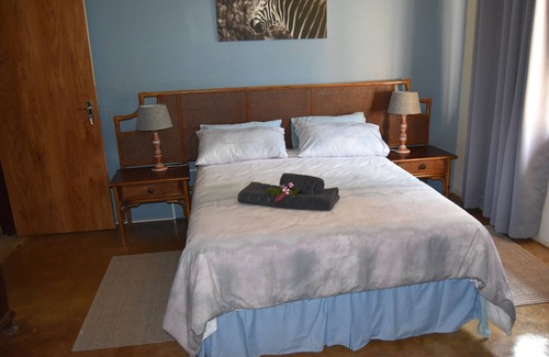 Schoemanskloof Other | Rustic Guest Farm set high above Schoemanskloof Valley