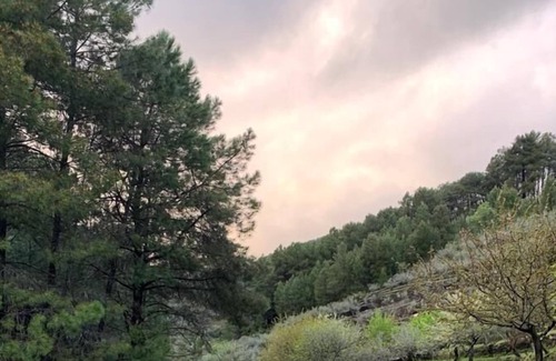 Ovejuela Cottage | Rustic house in a unique natural setting