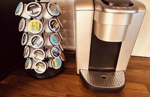 Moscow House | Rustic modern 2-bedroom home-lower level with hot tub in marvelous Moscow