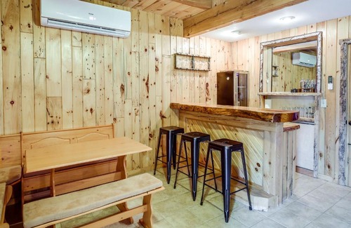 Gloversville House | Rustic Retreat Walk to Great Sacandaga Lake!