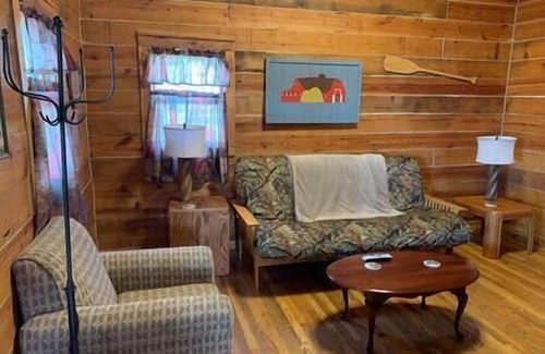 Savanna Cabin | Rustic River Cabin 6