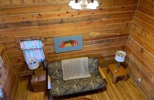 Savanna Cabin | Rustic River Cabin 6