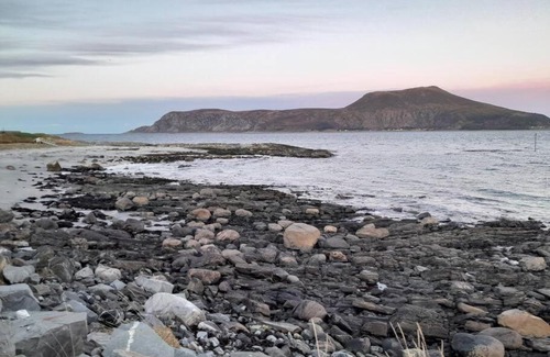 Vigra Apartment | Rustic style apartment