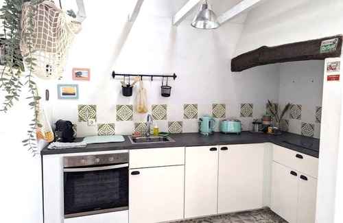 Sobral House | Rustic Village Beach House Sleeps 8 - 5 Mins from Areia Branca and Lourinha