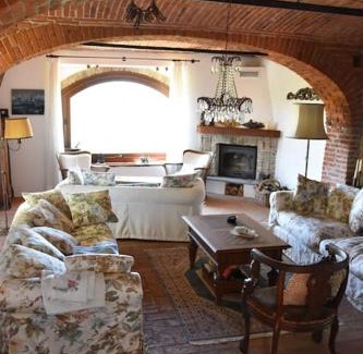 Clavesana House | Rustico im Piemont mit Panorama