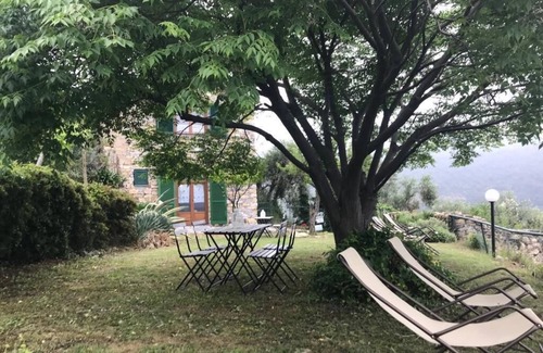 Gazzelli Apartment | Rustico Vinsa, monolocale con giardino panoramico edificio separato