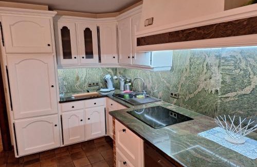 Deinze House | Rustige privékamer sandra voor 2- 3 personen