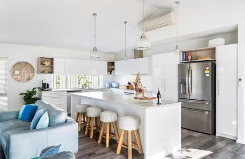 Dunsborough House | Ryze N Shine I Private Properties