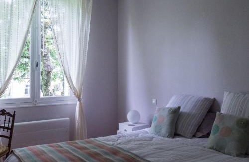 Mazirat House | Séjour paisible à Mazirat : Confort et charme au cœur de l'Allier - FR-1-489-127