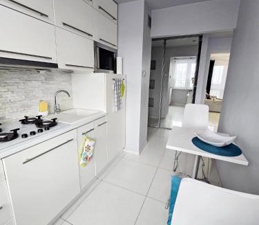Krakow Apartment | Słoneczne mieszkanie wśród zieleni