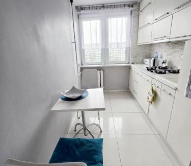 Krakow Apartment | Słoneczne mieszkanie wśród zieleni