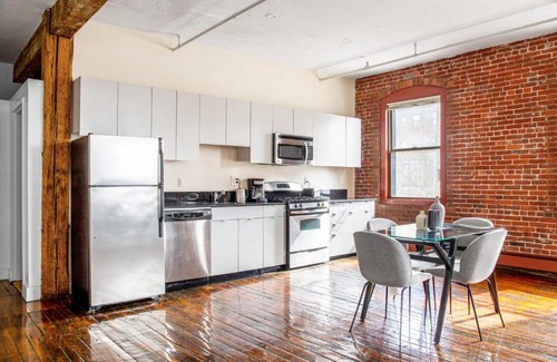 South End Apartment | S End Loft w Pool Art Gallery Steps to T BOS-356