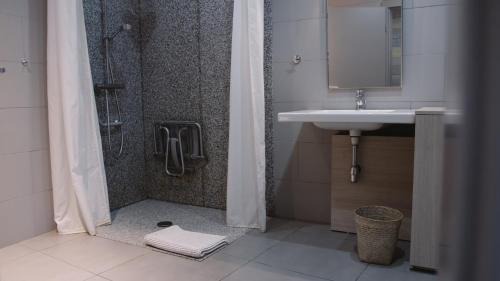 Bergheim Apartment | S'Harzala Taupe