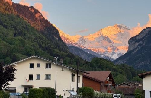 Wilderswil Apartment | S&P Mountain View Apartment 1