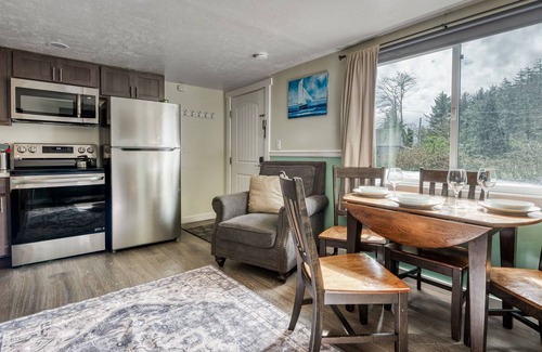 Netarts Apartment | S3 - Beach Break @ Surf Inn