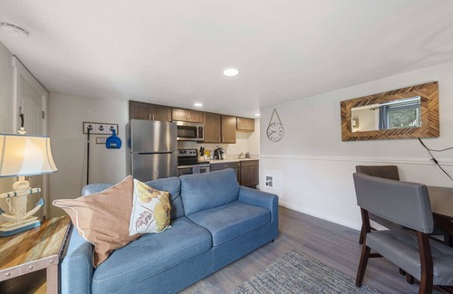 Netarts Apartment | S4 - Kickin Out @ Surf Inn