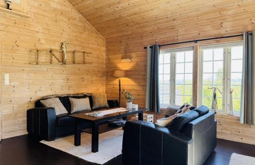 Hol Municipality House | Saballie - Cosy cabin - sunny location!