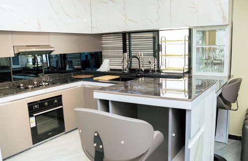 Gisenyi Apartment | SAFE HEAVEN HOMEnAmazing 9-bedroom house with WiFi in Gisenyi