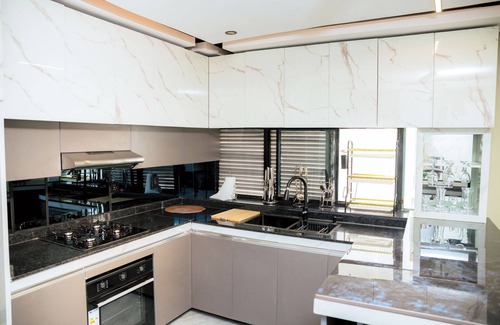 Gisenyi Apartment | SAFE HEAVEN HOMEnAmazing 9-bedroom house with WiFi in Gisenyi