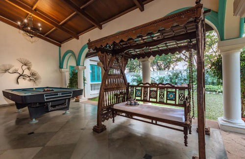 Nagaon Villa | SaffronStays Aquamarina