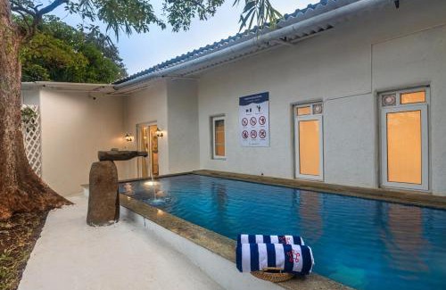 Kalote Mokashi Villa | SaffronStays Kairos Zeus, Karjat - Greek style pool villa near Camp Max