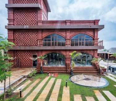 Paud House | SaffronStays The Mistty Mountain