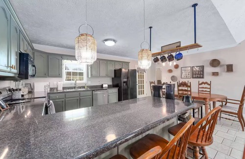 Bells House | Sage House in Bells 3 BR 2 BA