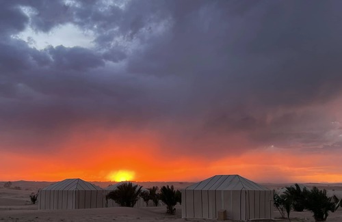 Merzouga House | Saharian Luxury Camp Deluxe Familly Quadriple