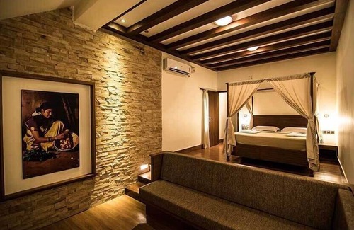 Paduvari Hotel | Sai Vishram Beach Resort Byndoor