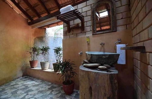 Paduvari Hotel | Sai Vishram Beach Resort Byndoor