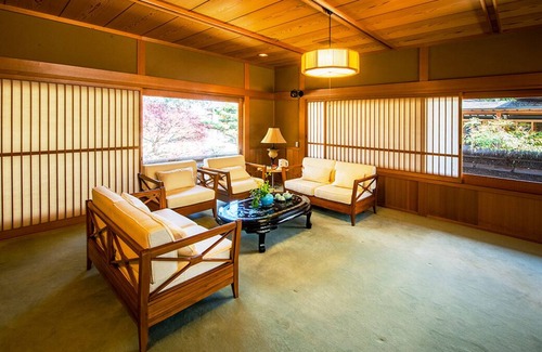 Izumi House | Sakusen Kaikan OukaiVillaIzumi